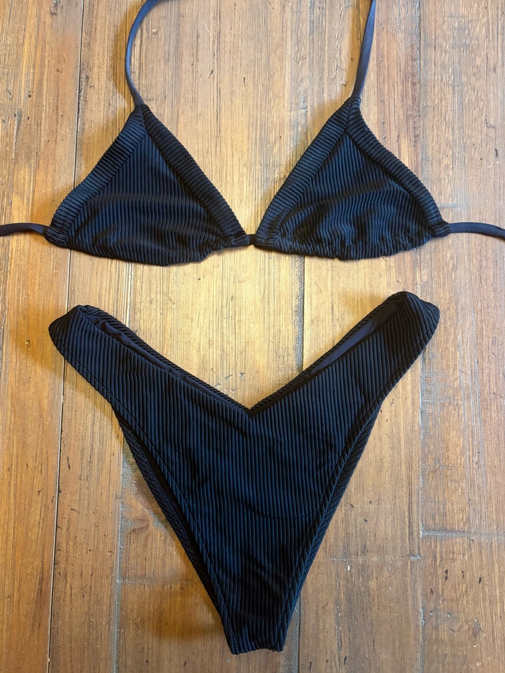 NWOT Frankie’s bikinis black ribbed bikini set